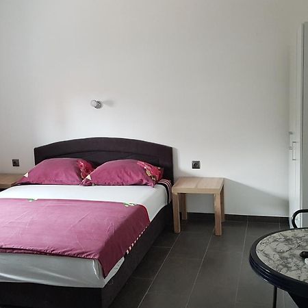 Apartments Star With Pool Biograd Na Moru Extérieur photo